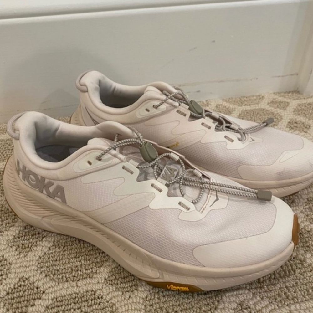 White Hoka One One Transcend trainers, size 8B, color cream